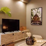 Hinako - 2 Bedrooms And Terrace In Arroios * ליסבון