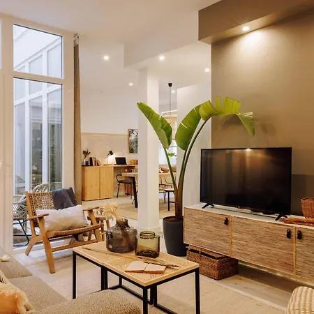 Hinako - 2 Bedrooms And Terrace In Arroios 아파트 리스본