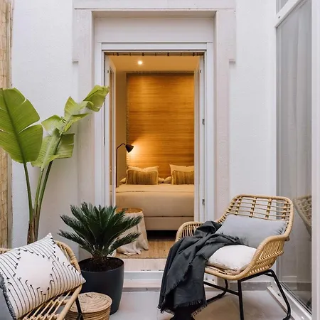 Hinako - 2 Bedrooms And Terrace In Arroios *